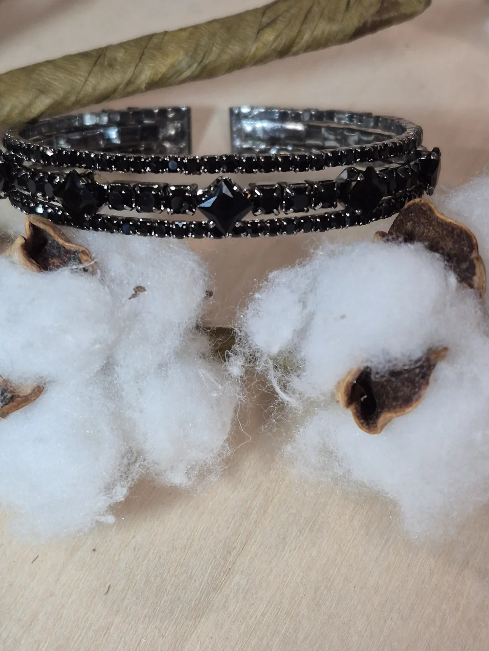 🖤🖤NEW🖤🖤 BEAUTIFUL!! Three Row BLACK CZ Open Cuff Elastic Bracelet